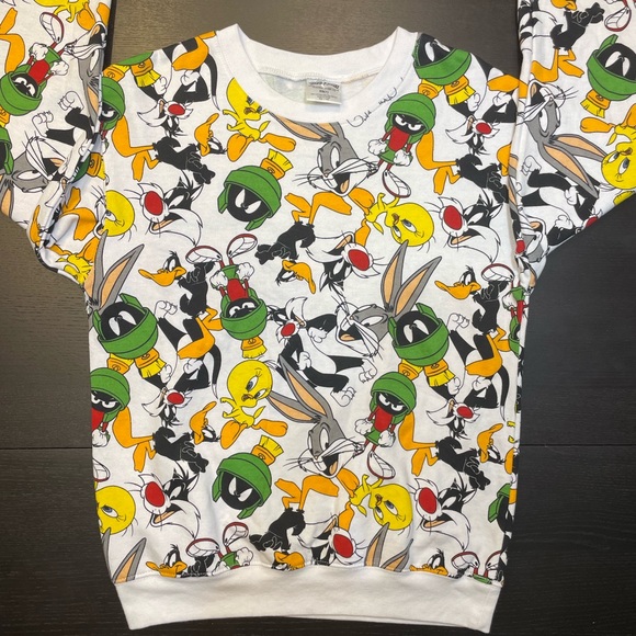 Looney Tunes character sweater - Picture 4 of 5
